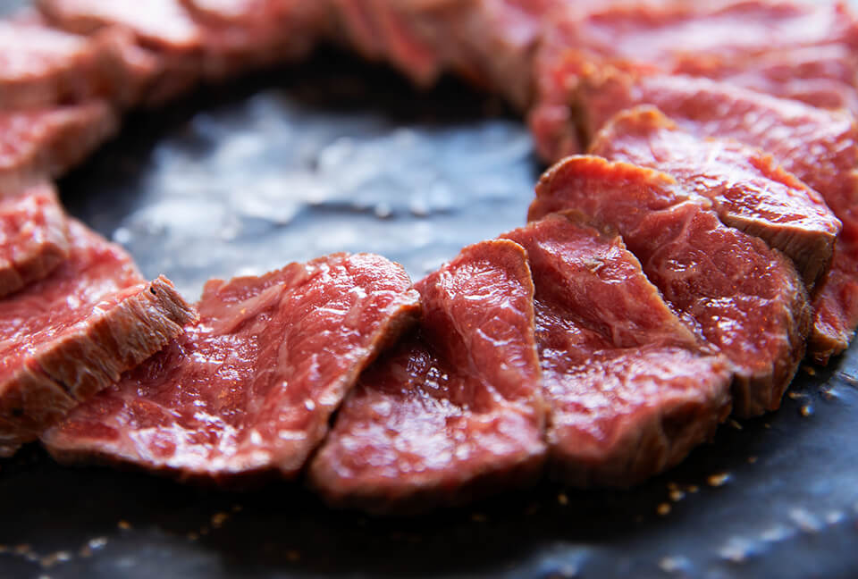 高品質な阿蘇のあかうし肉をおうちでお手軽に楽しめる